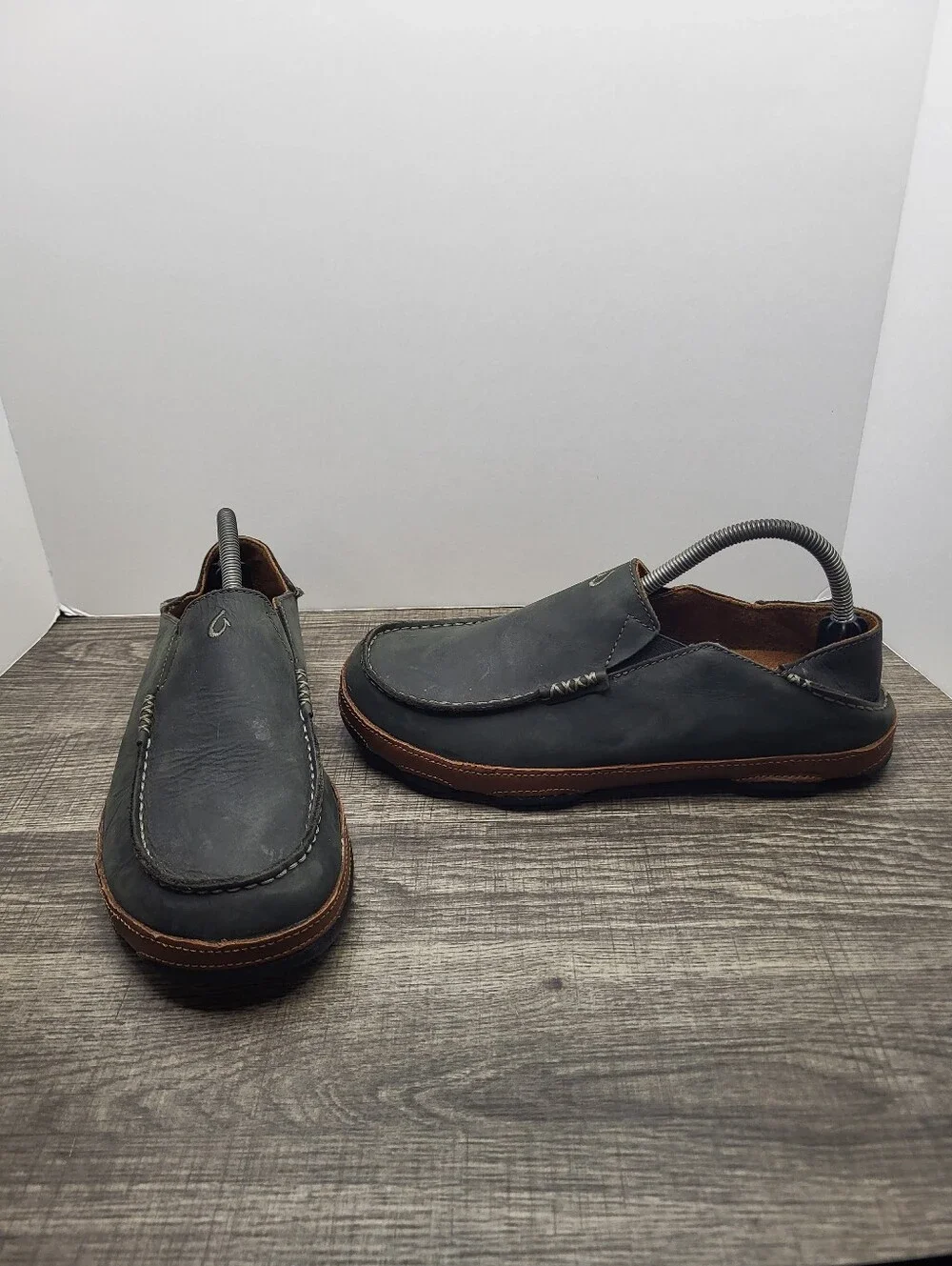 OluKai Moloa Slip On Loafers Shoes Black Leather Drop Heel Casual Mens 8.5